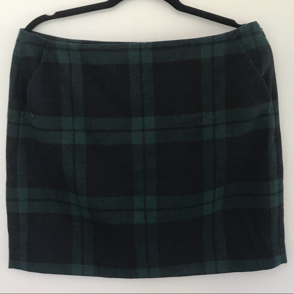 CLASSIC PLAID SKIRT